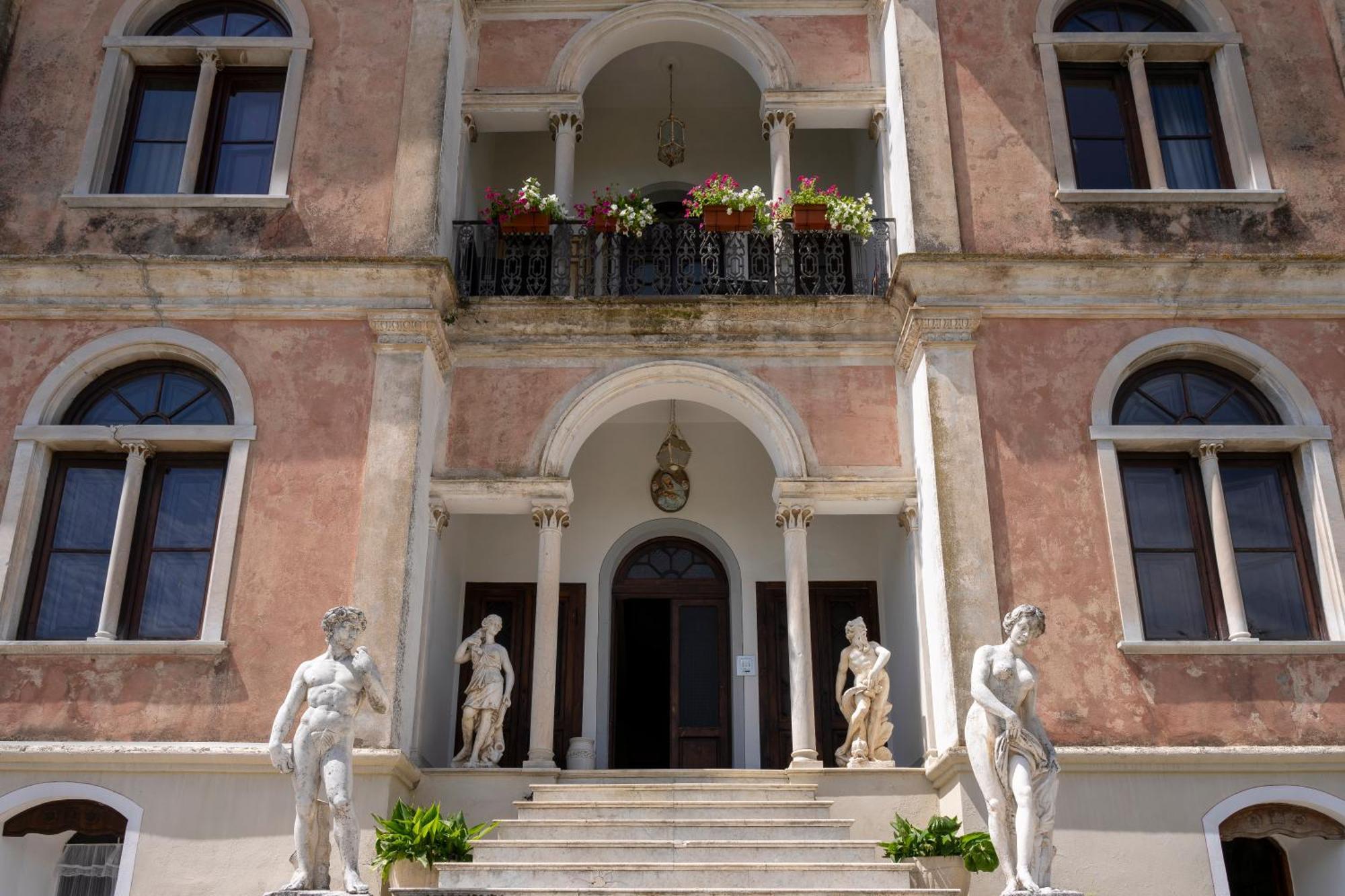 Villa Petri Vicopisano المظهر الخارجي الصورة